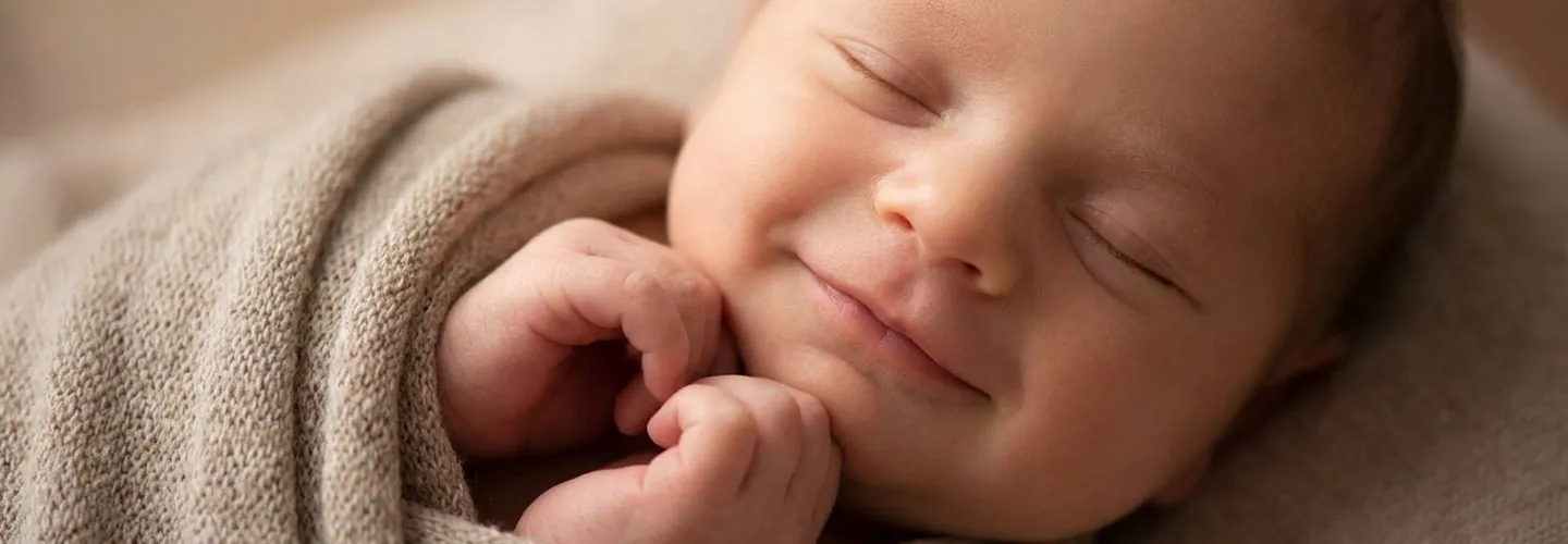 endometrioma çikolata kisti ve yumurtalık üzerindeki etkileri illüstrasyonu